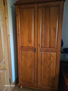 Wardrobe Vintage Solid pine practical deep storage 2 door wardrobe