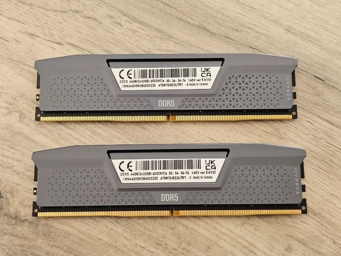 Corsair Vengeance 64GB (2x32GB) DDR5 - EXPO