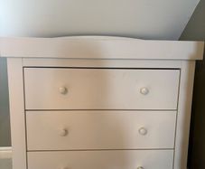 Mama & papas changing unit