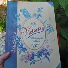 Vintage Style Photo Album by Past Times 1994