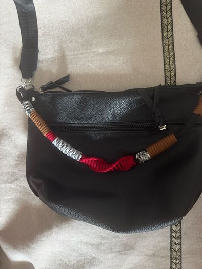 Punto Roma black medium size cross body shoulder bag Perfect condition Postage included