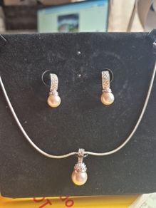 Vintage Zirconia Pearl Set of Necklace and Earrings