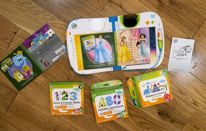 Leapfrog Leapstart 3D interactive with books