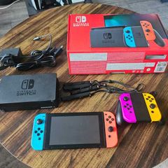Nintendo Switch Bundle - Boxed - Extra Joy-Cons - Excellent Condition