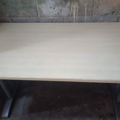 Office table