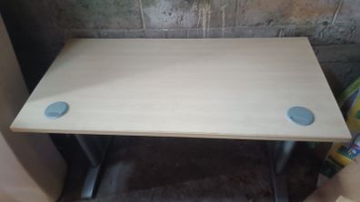 Office table