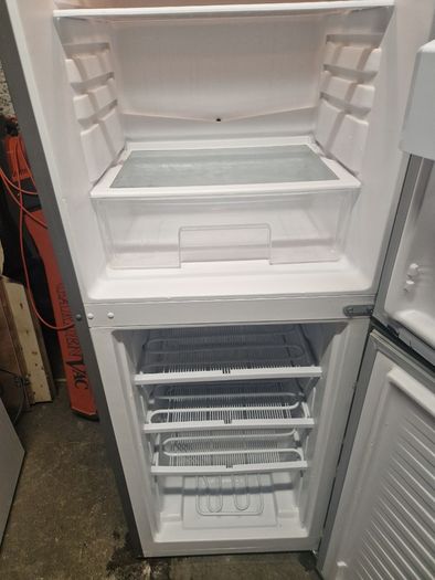 Powerpoint fridge freezer