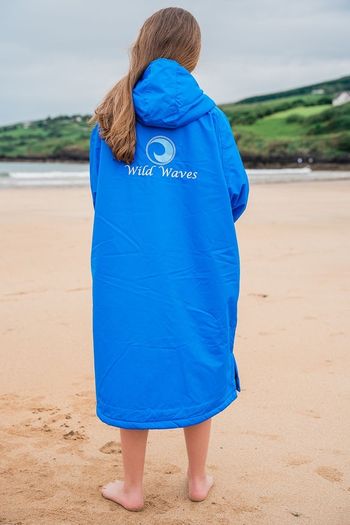 Dry robe wild waves
