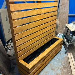 Garden Furniture & Planters