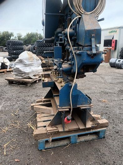 Iron Worker, Metal Ban Saw