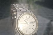 Vintage 1980's Pulsar Stainless steel Day-Date Gentleman's Watch made in Japan