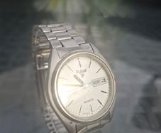 Vintage 1980's Pulsar Stainless steel Day-Date Gentleman's Watch made in Japan