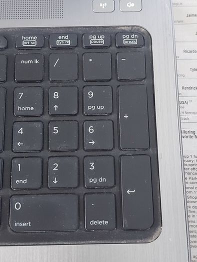 HP ProBook 455 G2AMD A8-7100 Radeon R5, 8 Compute Cores 4C + 4G, 1.8GHz, 12GB Ram, 500GB HD, Windows 10, Micosoft Edge, Chrome, and VLC