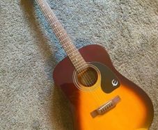 EPIPHONE Gibson Acoustic - Drednought + Padded Gig Bag