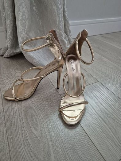 Strappy heel sandals