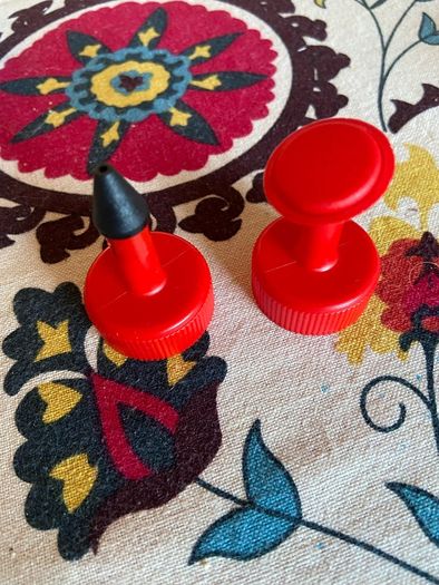 2 gardening lids that fit normal bottles - Water Plants