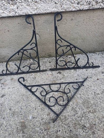 Cast Iron Wall Brackets
