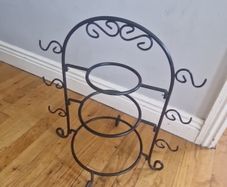 cake stand