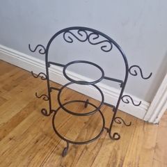 cake stand