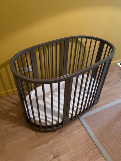 stokke sleepi cot / bed