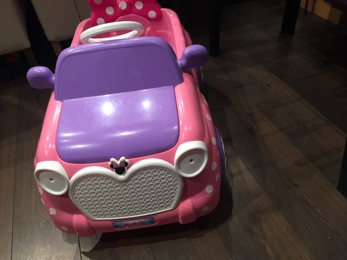 Minnie Mouse car