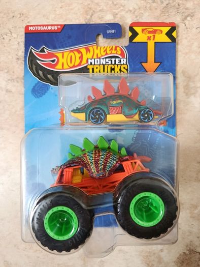 Hot Wheels 2024 Monster Trucks Motosaurus Combo with Dino Car 1:64 New Sealed