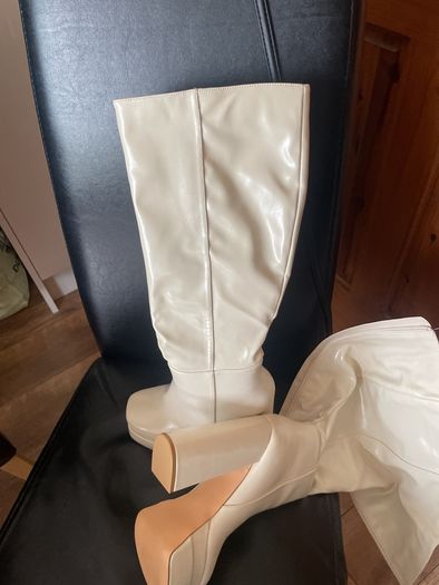 Ladies knee high boots size 3