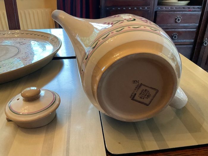 Nicholas Mosse Lavender starter set from Washington creek USA . Tea pot, two mugs , creamer and an oval platter . Pricing the set