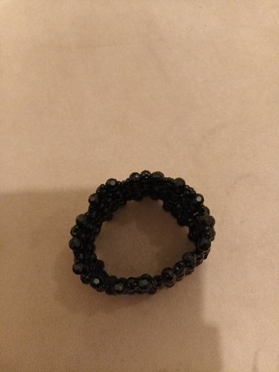 Black beaded bracelet