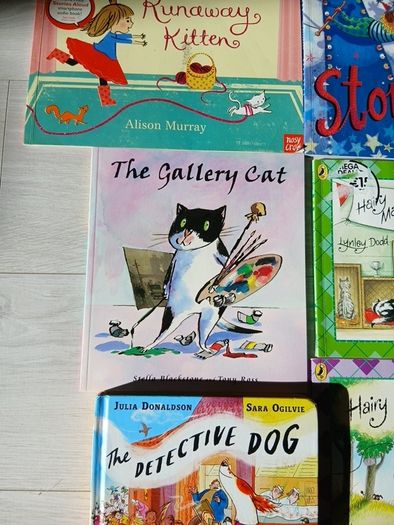 Children's books Cats and dogs