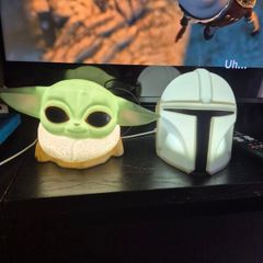 Novelty Lamp Grogu and Mandalorian