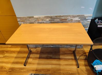 Office desk, collapsible legs