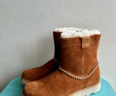 clarks girls suede boots, uk1 or eu33
