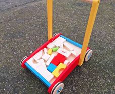 Bigjigs baby walker with wooden blocks