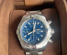 Breitling Avenger chronograph