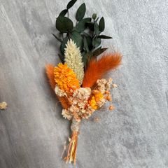 3 beautiful autumnal coloured boutonnieres