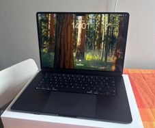 15-inch MacBook Air in Midnight with M4 chip