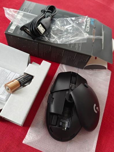 Logitech G305 Lightspeed Wireless Gaming Mouse - Black