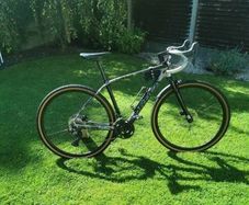 Orbea Terra M30 Rockshock Ruby Suspension Gravel bike