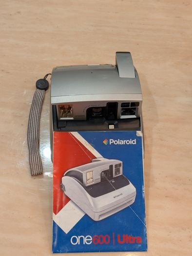 Polaroid One600 Ultra Instant Film Camera  Tested Working
