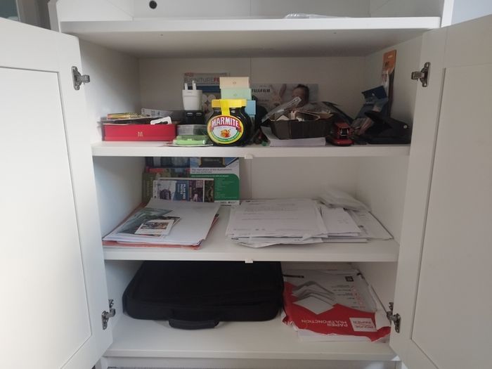 Cabinet / Dresser