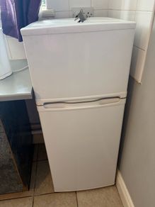 Fridge freezer and cooker