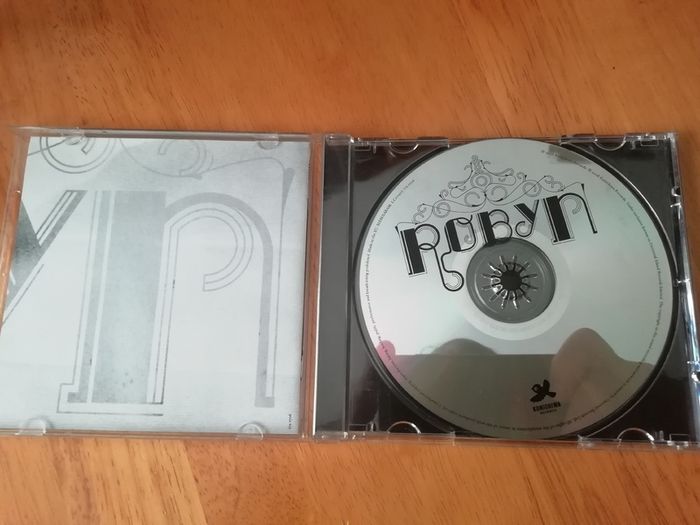 Robyn Cd