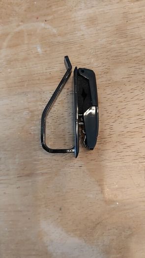 Sunglasses Clip for Windscreen sun visor