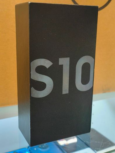 Samsung Galaxy S10 Plus - 128GB - (Unlocked) (Dual SIM) Very Good