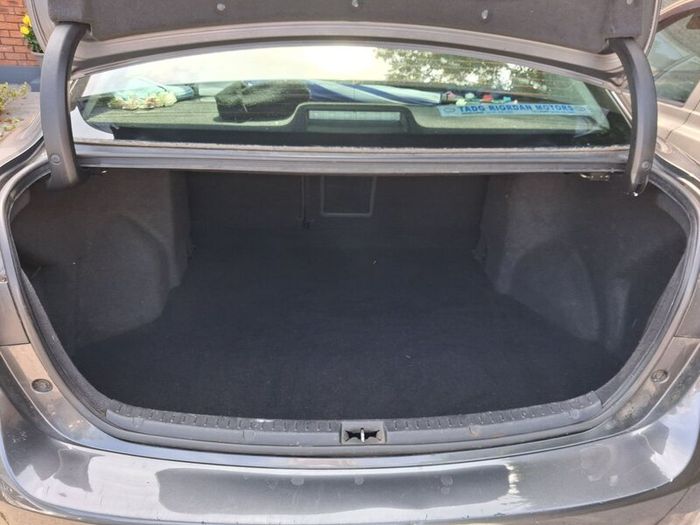 Toyota Avensis 2015
