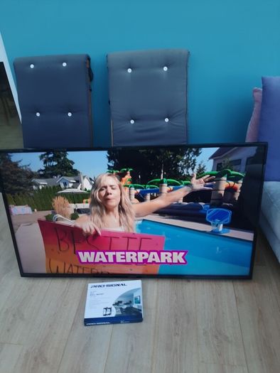 TV 55" Nordmende Free tilt wall bracket