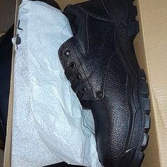 Safety Shoes / Boots