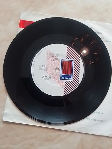 Aslan 7" (Signed) - Loving Me Lately