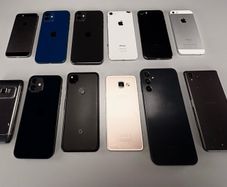 Phones for parts (NOT TESTED)